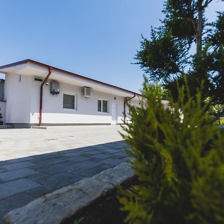 ALFA Apartmani Subotica Exterior foto
